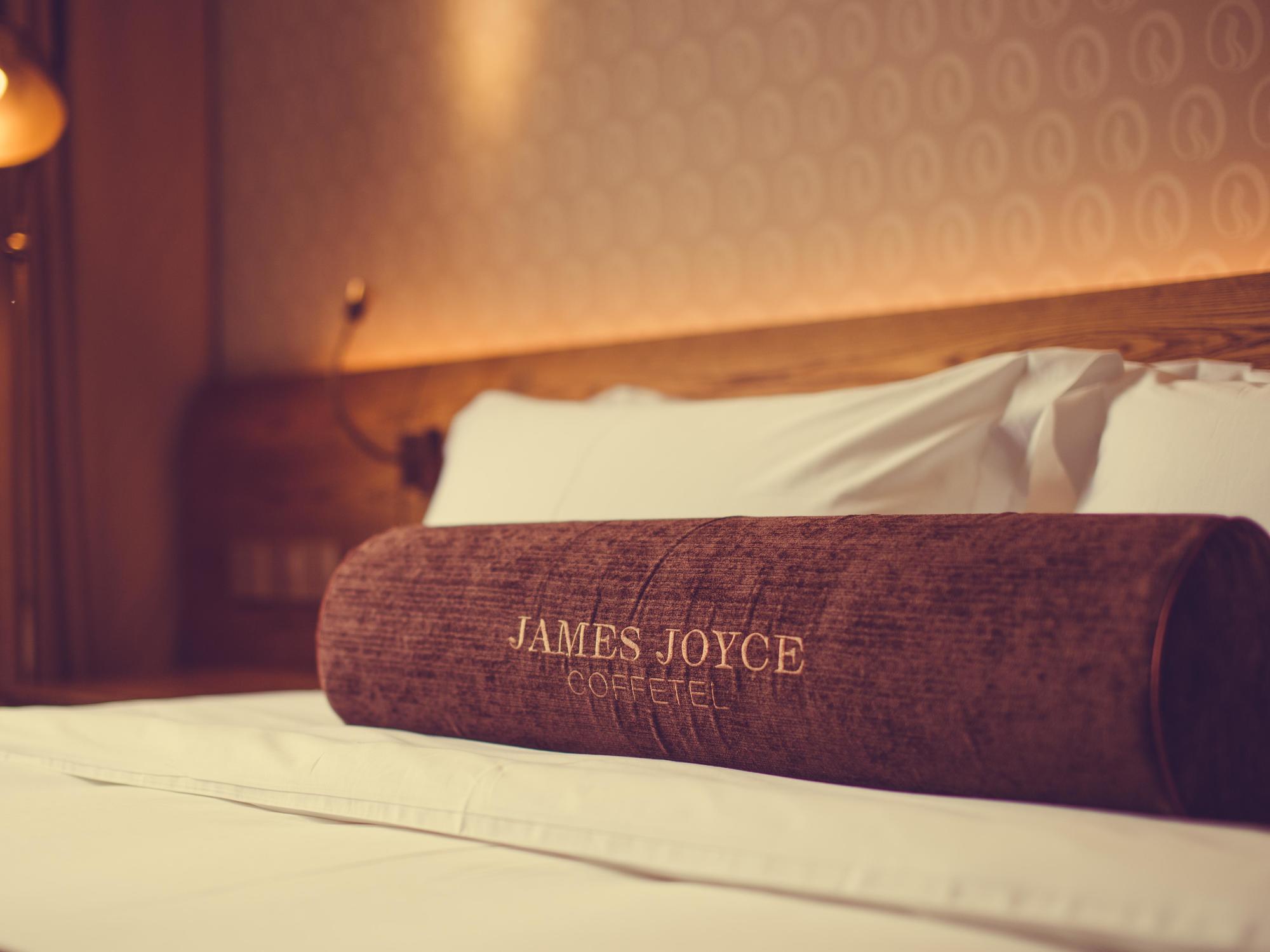 James Joyce Coffetel Guangzhou Panyu Changlong Bagian luar foto