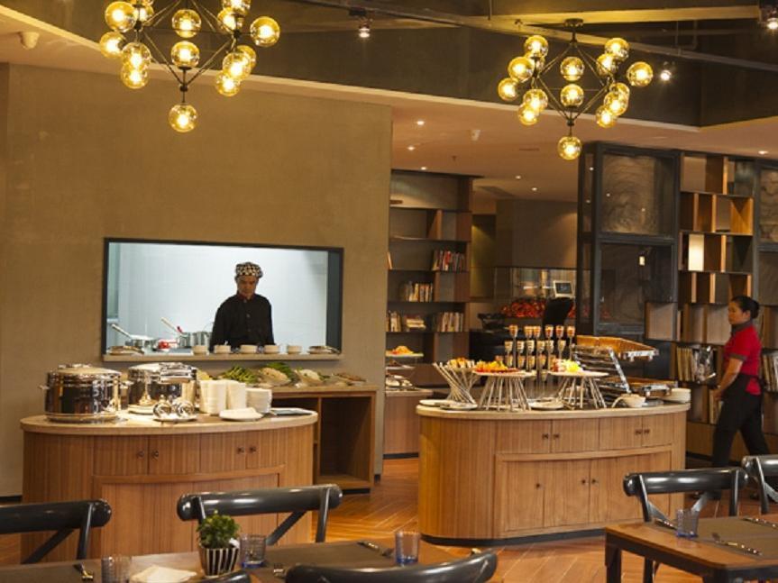 James Joyce Coffetel Guangzhou Panyu Changlong Bagian luar foto